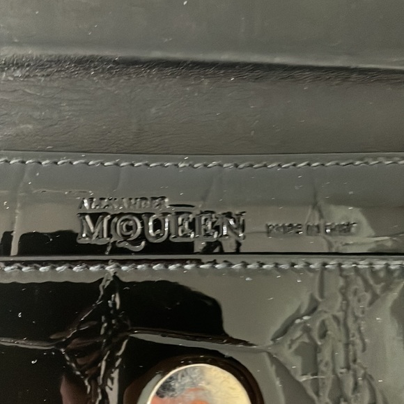 Alexander Mcqueen Croc-Embossed Wallet In Black Patent Leather - Picture 6 of 10